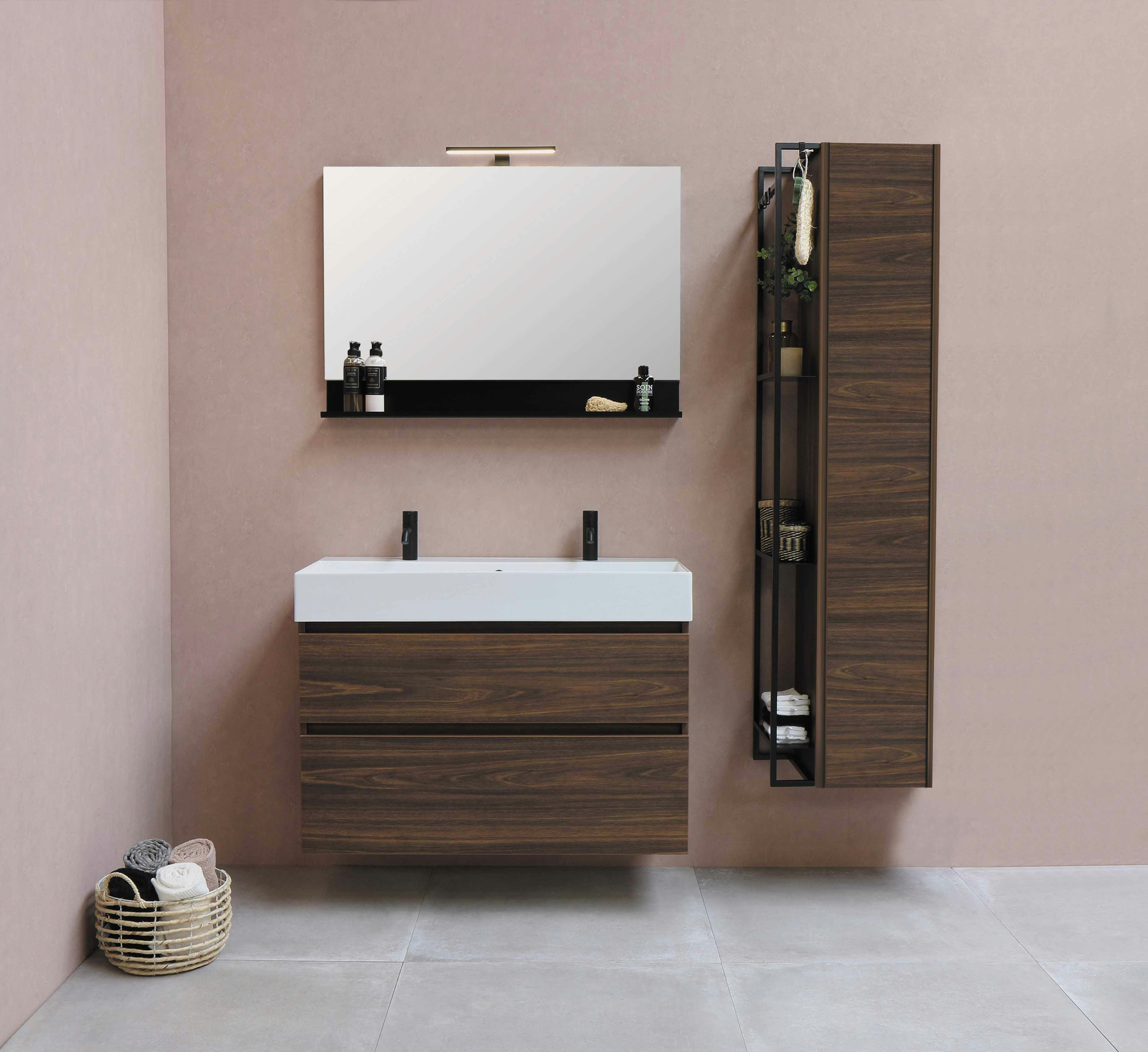 Bathroom Storage & Layout Optimization